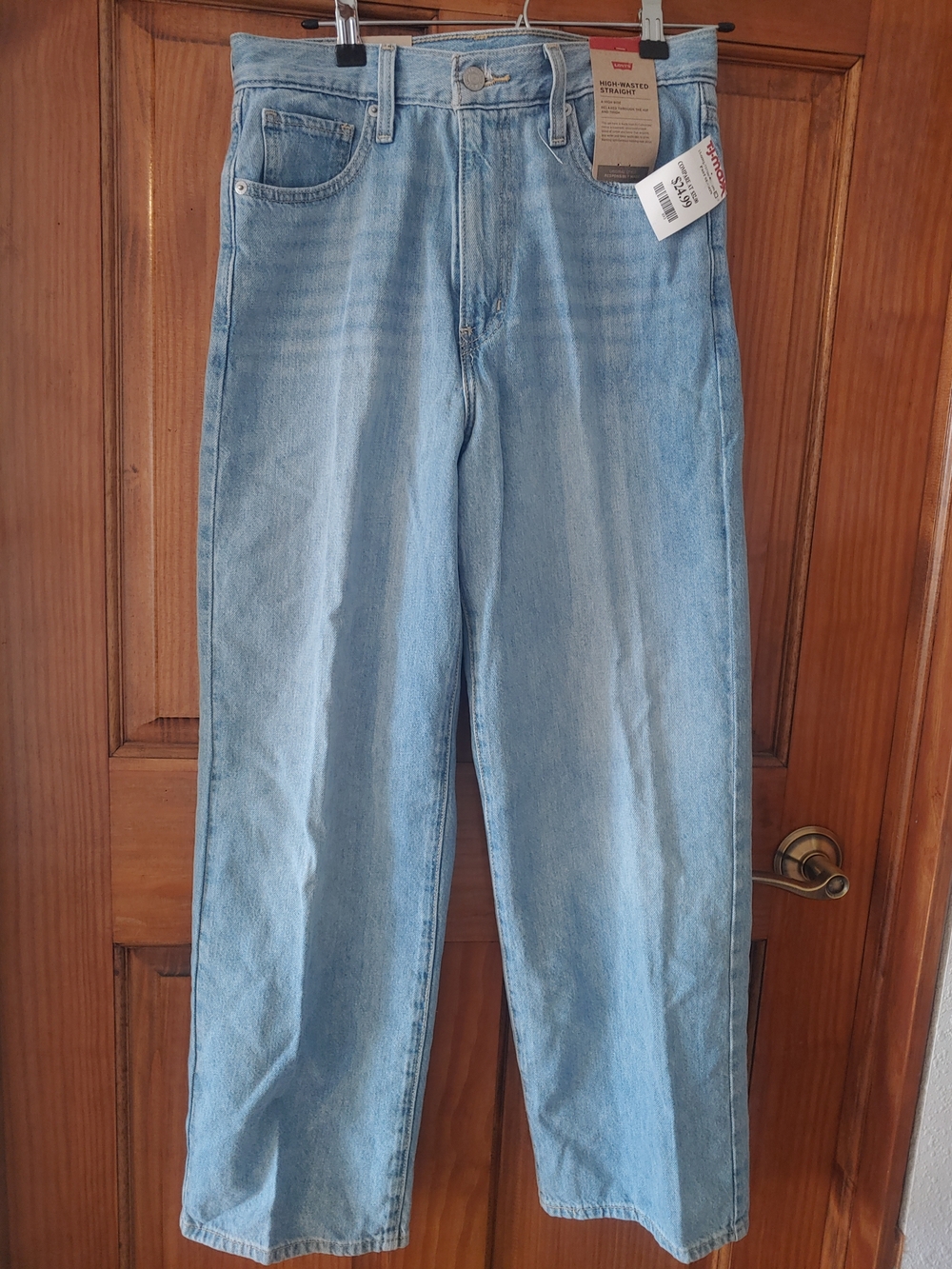 Levi's Light Wash Relaxed Straight Womens Heabs